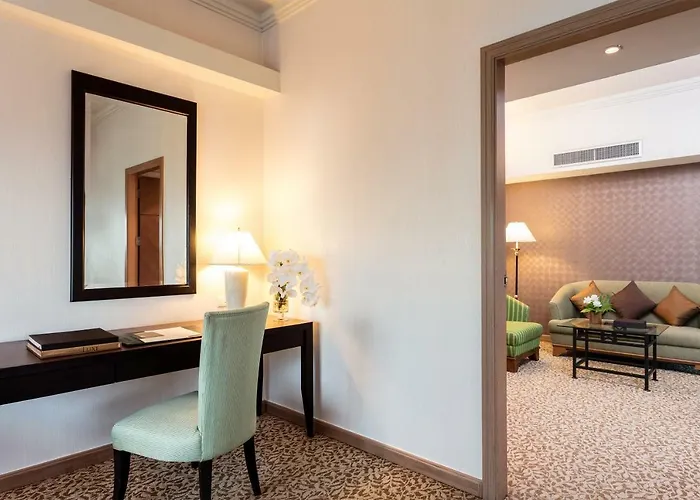 Hotell Baiyoke Sky 4*